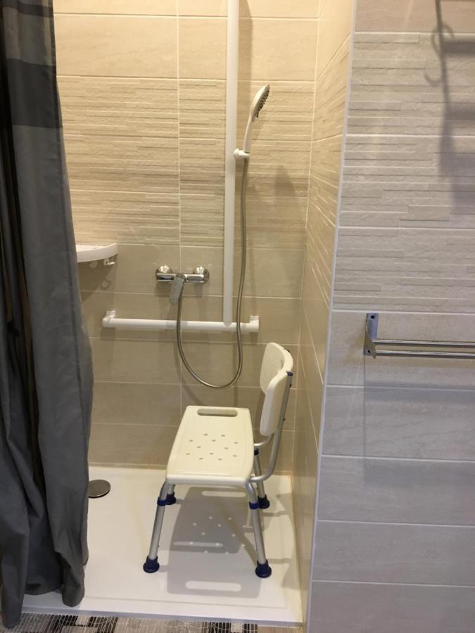 Apartamento F2 "Le Parc" Clim, Wifi, Pmr Balaruc-les-Bains Exterior foto
